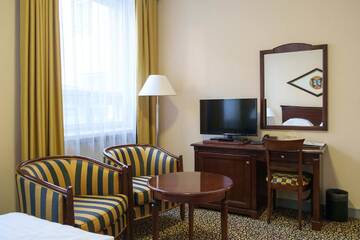 Фото номера Двухместный номер с 2 отдельными кроватями Отель Grand Hotel Viljandi г. Вильянди 8