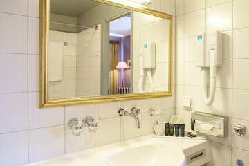 Фото номера Полулюкс Отель Grand Hotel Viljandi г. Вильянди 7