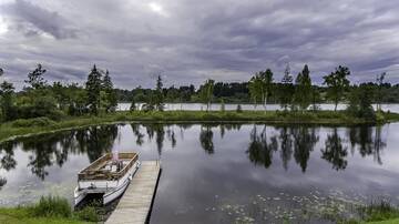Фото номера Двухместный номер с 1 кроватью Гостевой дом Sammuli Holiday Village г. Вильянди 3